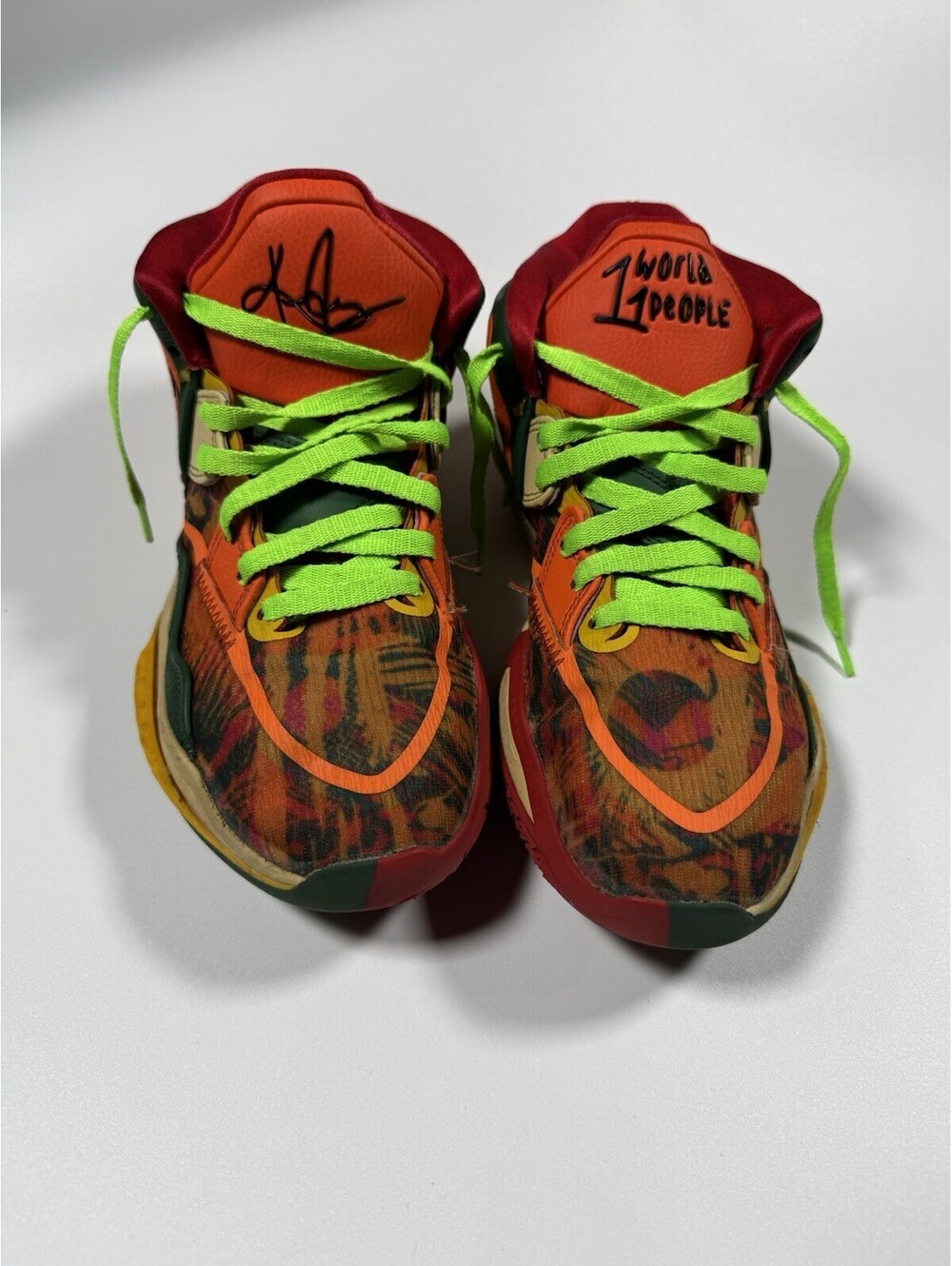 Nike Kyrie Infinity 1 World 1 People DD0334-800 Orange Kids Shoes Size 8